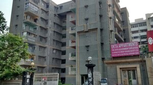 3 BHK Apartment For Rent in Ekta Apartments Gurgaon, Sector 10a