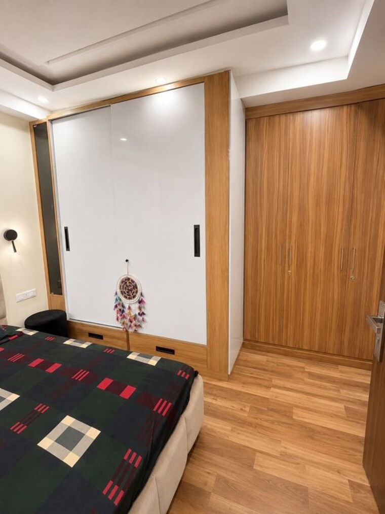 Bedroom, suncity-vatsal-valley 3 Bedroom 1430 Sq.Ft. Apartment In Gwal Pahari Gurgaon 10740599
