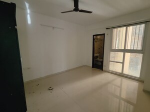 Room in 3 BHK Apartment at Tulip Violet, Sector 69 – for Rent