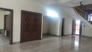 Room in 5 BHK Independent House at Banjara Hills – for Rent