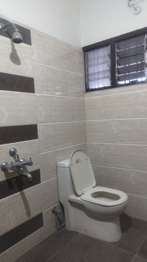 Bathroom in 5 BHK Independent House at Banjara Hills – for Rent