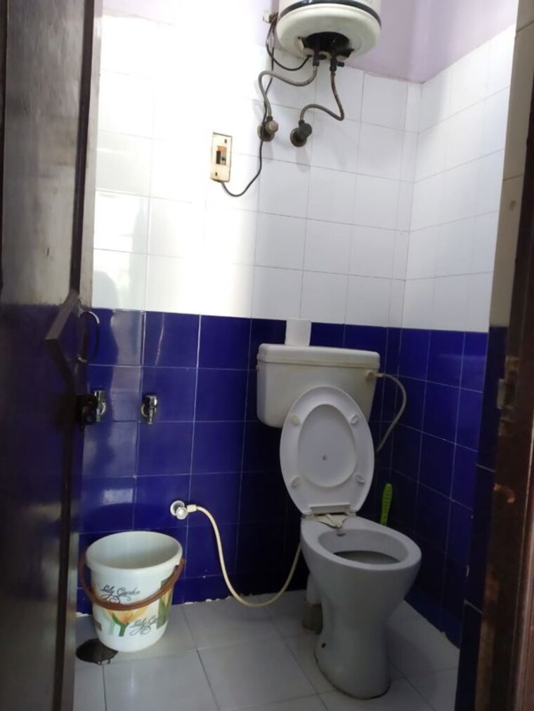 Bathroom, rwa-apartments-sector-19 2 Bedroom 1050 Sq.Ft. Independent House In Sector 19 Noida 10740653
