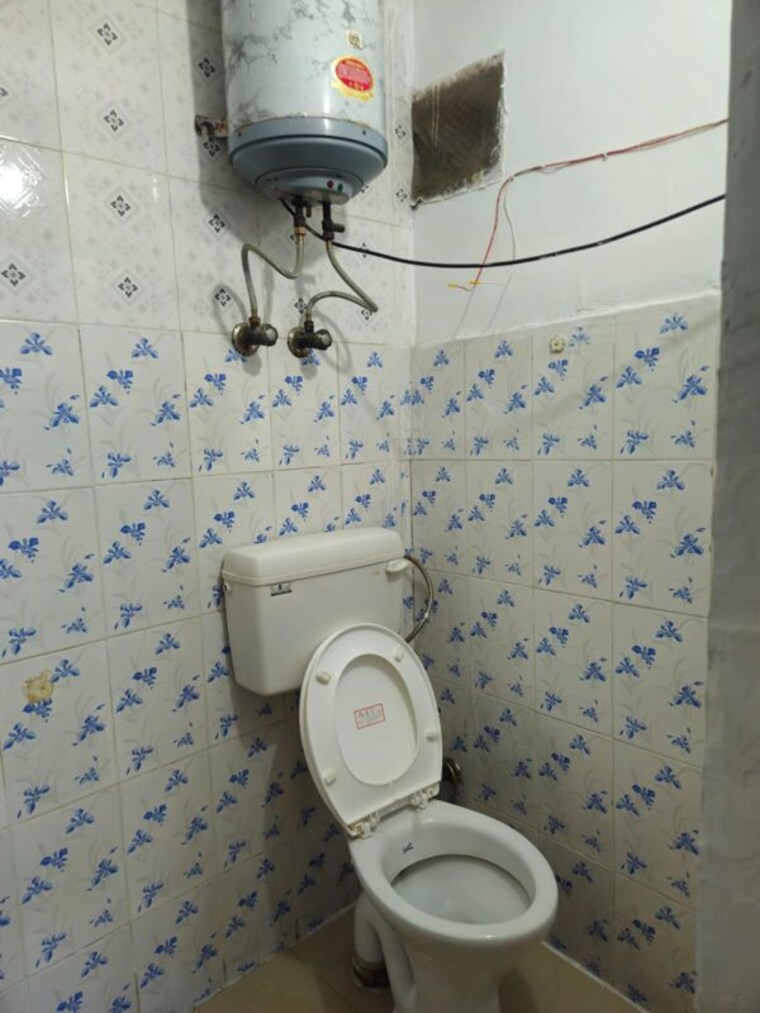 Bathroom, rwa-apartments-sector-19 2 Bedroom 1050 Sq.Ft. Independent House In Sector 19 Noida 10740653