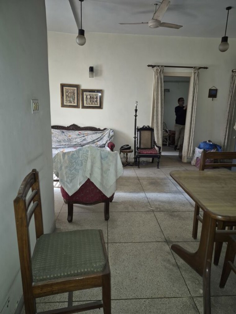 Living Room, mayur vihar 3.5 Bedroom 1250 Sq.Ft. Apartment In Mayur Vihar Delhi 10740665
