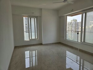 Room in 3.5 BHK Apartment at ND Palai Towers, Goregaon West – for Rent