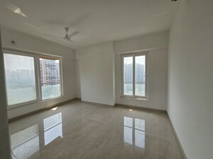 Room in 3.5 BHK Apartment at ND Palai Towers, Goregaon West – for Rent