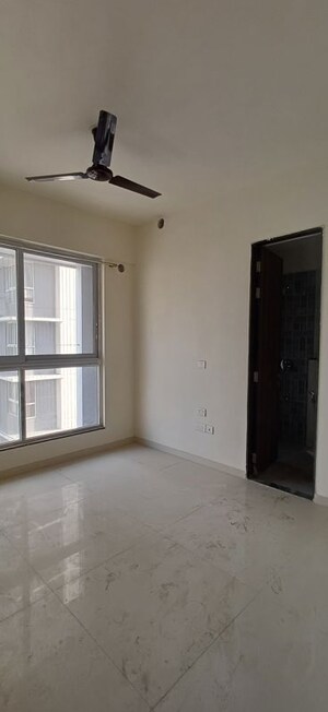 Master Bedroom in 3 BHK Apartment at Sheth Zuri, Laxmi Nagar – for Rent