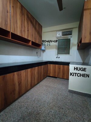 Kitchen in 2 BHK Builder Floor at Sector 46 – for Rent