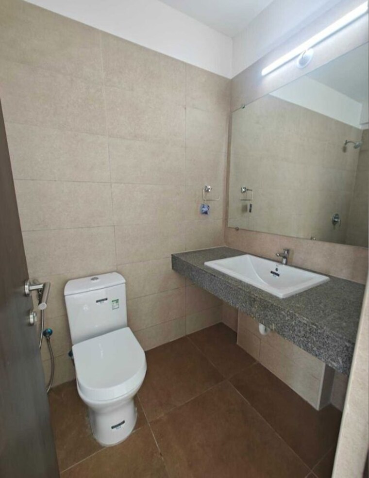 Bathroom, kalpataru-magnus 5 Bedroom 2200 Sq.Ft. Apartment In Bandra East Mumbai 10740708