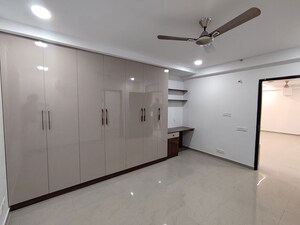 Room in 3.5 BHK Apartment at RDB Legend Harmony, Lingampally – for Rent