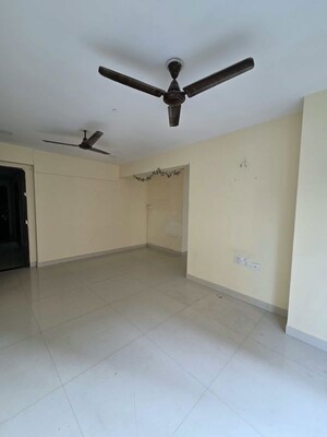 Room in 2 BHK Apartment at Karmvir Avant Sky Villa, Goregaon East – for Rent