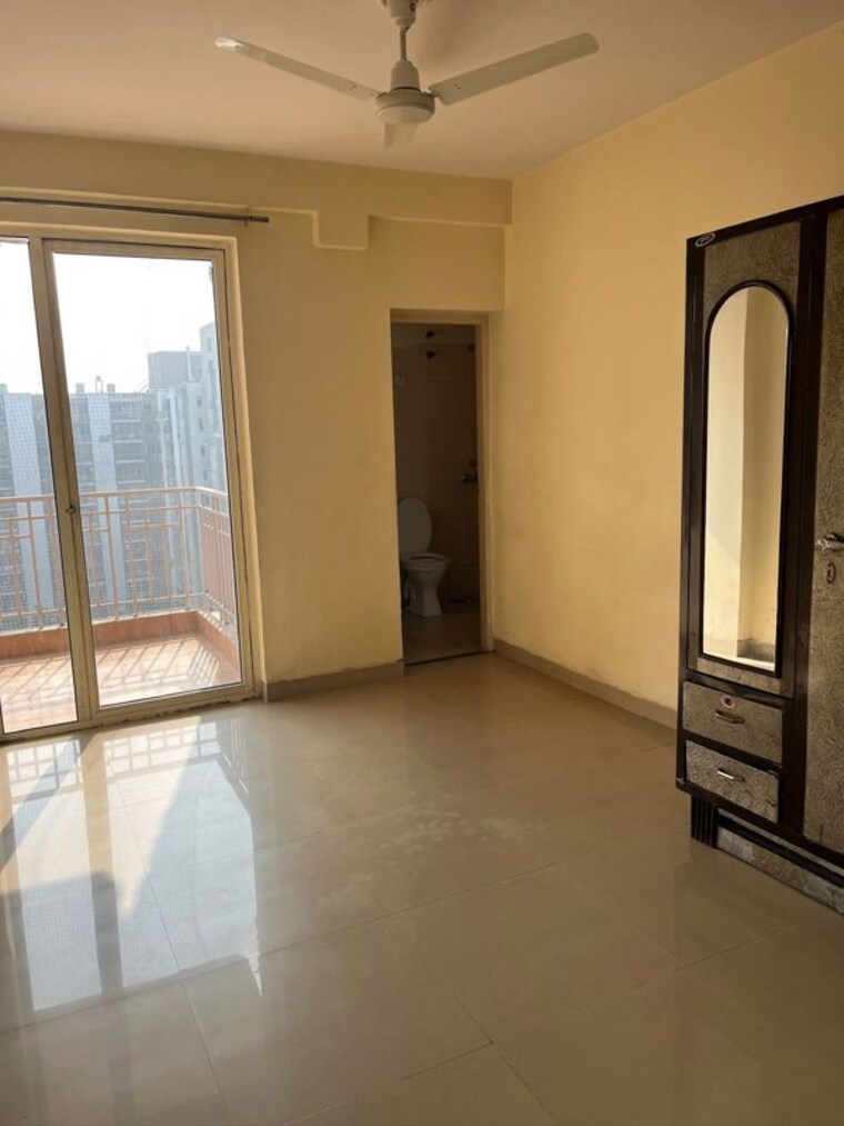 Room, puri-pratham 3 Bedroom 1400 Sq.Ft. Apartment In Sector 84 Faridabad 10740746