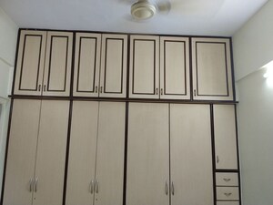 Furnished Amenities in 1 BHK Apartment at Dosti Estates, Wadala East – for Rent