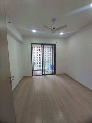 Room in 2 BHK Apartment at Lodha New Cuffe Parade, Wadala – for Sale