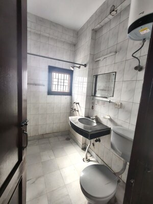 Bathroom in 3 BHK Apartment at DPS Housing Society, Sector 51 – for Rent