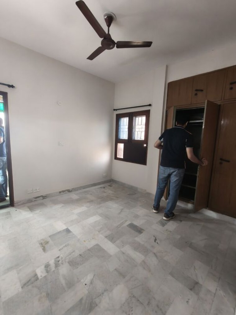  Parking, dps-housing-society 3 Bedroom 1600 Sq.Ft. Apartment In Sector 51 Noida 10740768