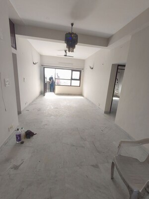 Room in 3 BHK Apartment at DPS Housing Society, Sector 51 – for Rent
