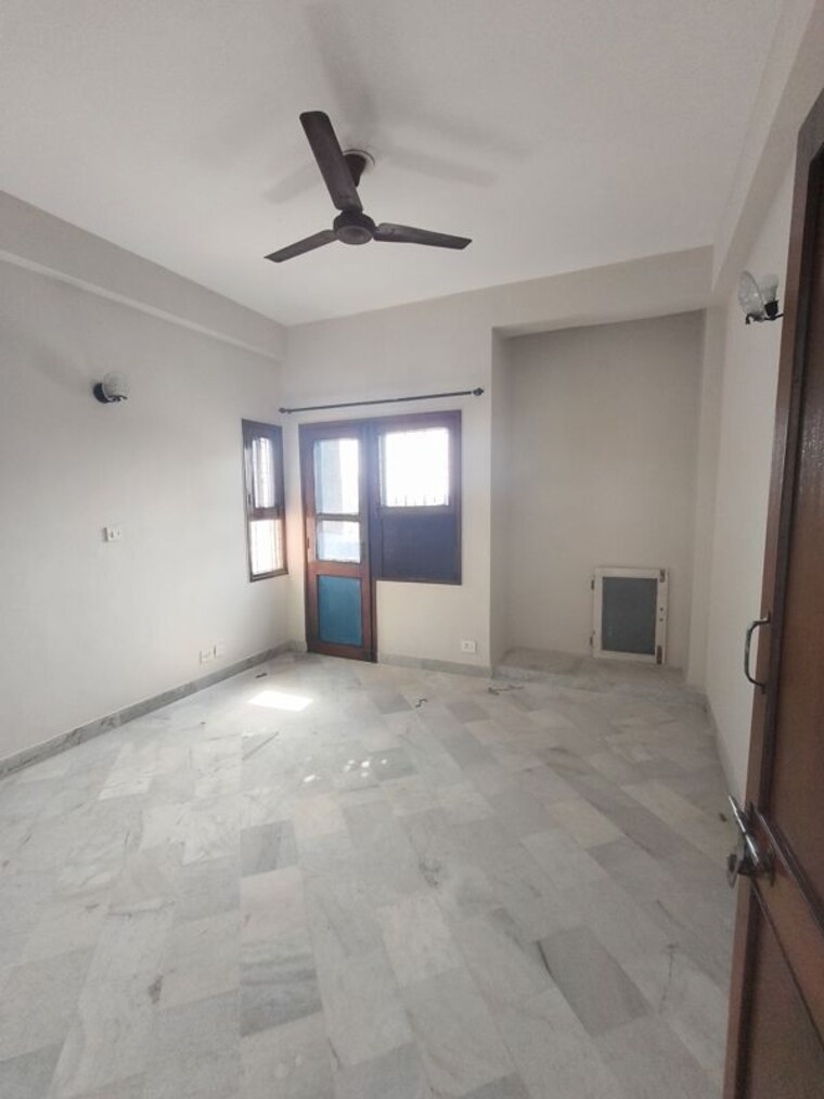 Room, dps-housing-society 3 Bedroom 1600 Sq.Ft. Apartment In Sector 51 Noida 10740768