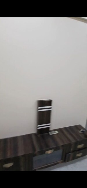 Furnished Amenities in 2 BHK Apartment at Shree Krishna CHS, Kurla West – for Rent
