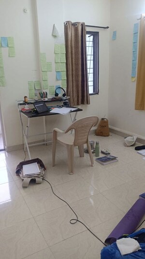 Team Area in 1 BHK Apartment at Shivraj Apartment Aundh, Aundh – for Rent