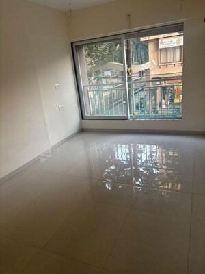 Room in 2 BHK Apartment at Drushti Sapphire, Ghatkopar East – for Rent