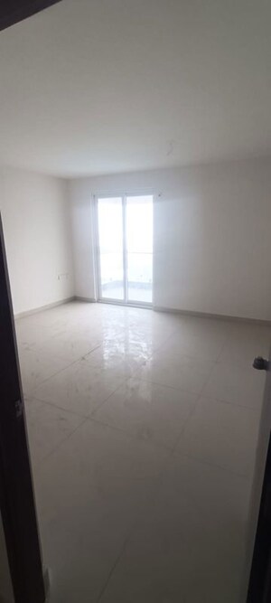 Room in 3.5 BHK Apartment at Praneeth KKRs Pranav Jaitra, Hydernagar – for Rent