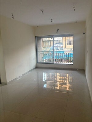Room in 2 BHK Builder Floor at Drushti Sapphire, Ghatkopar East – for Rent