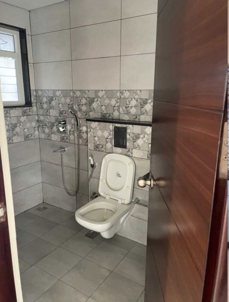 Bathroom, keya-around-the-life 3 Bedroom 1690 Sq.Ft. Apartment In Whitefield Bangalore 10740824