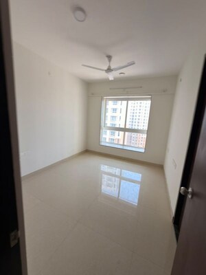 Room in 3 BHK Apartment at Hubtown Rising City, Ghatkopar East – for Rent