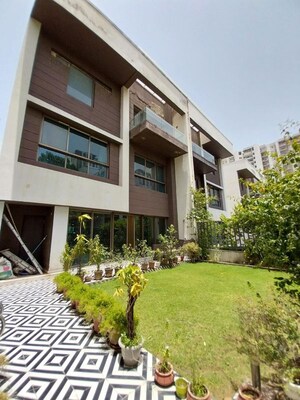 5 BHK Villa – Exterior View View at Tata Primanti Villas, Sector 72 - for Sale