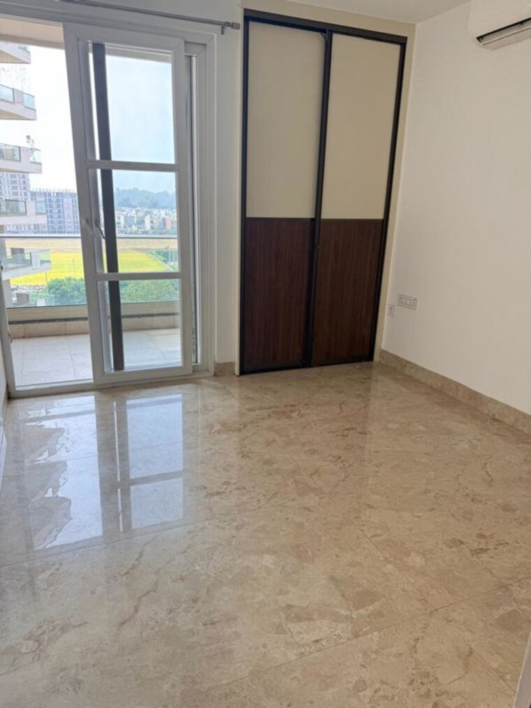 Room, high ground 3 Bedroom 1750 Sq.Ft. Apartment In High Ground Zirakpur 10740858