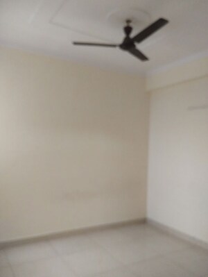 Room in 3 BHK Apartment at Sarvome Shree Homes, Sector 45 – for Rent