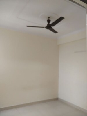 Furnished Amenities in 3 BHK Apartment at Sarvome Shree Homes, Sector 45 – for Rent
