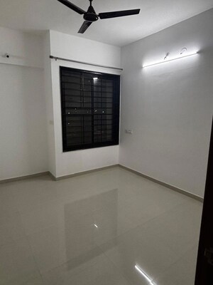 Room in 1 BHK Apartment at Kohinoor Sportsville, Hinjewadi – for Rent