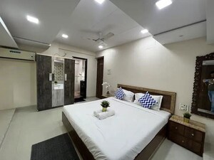 Team Area in 2 BHK Apartment at Olympia Tower, Jacob Circle – for Sale