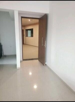 Room in 3 BHK Apartment at Kalpataru Parkcity Eternia, Kolshet Road – for Sale