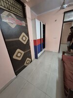 1.5 BHK +  400 Sq.Ft. Builder Floor in Mayur Vihar