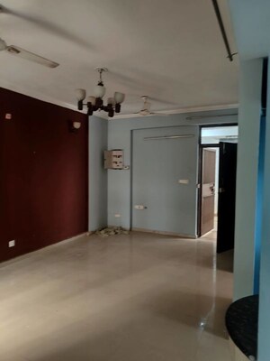 2 BHK Apartment For Rent in KW Srishti, Raj Nagar Extension