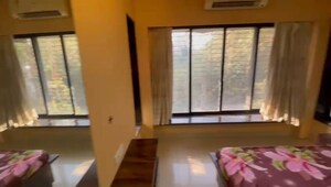 Room in 3 BHK Apartment at Sea Crest Apartment, Andheri West – for Rent