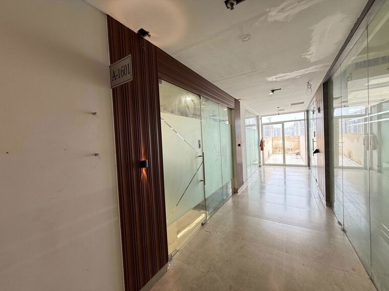 undefined, advant-navis-business-park Commercial Office Space 1100 Sq.Ft. In Sector 142 Noida 10740938