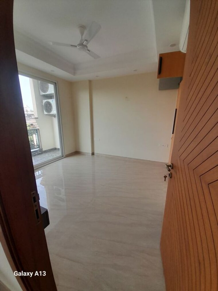 undefined, chittaranjan park 3 Bedroom 160 Sq.Yd. Builder Floor In Chittaranjan Park Delhi 10740963