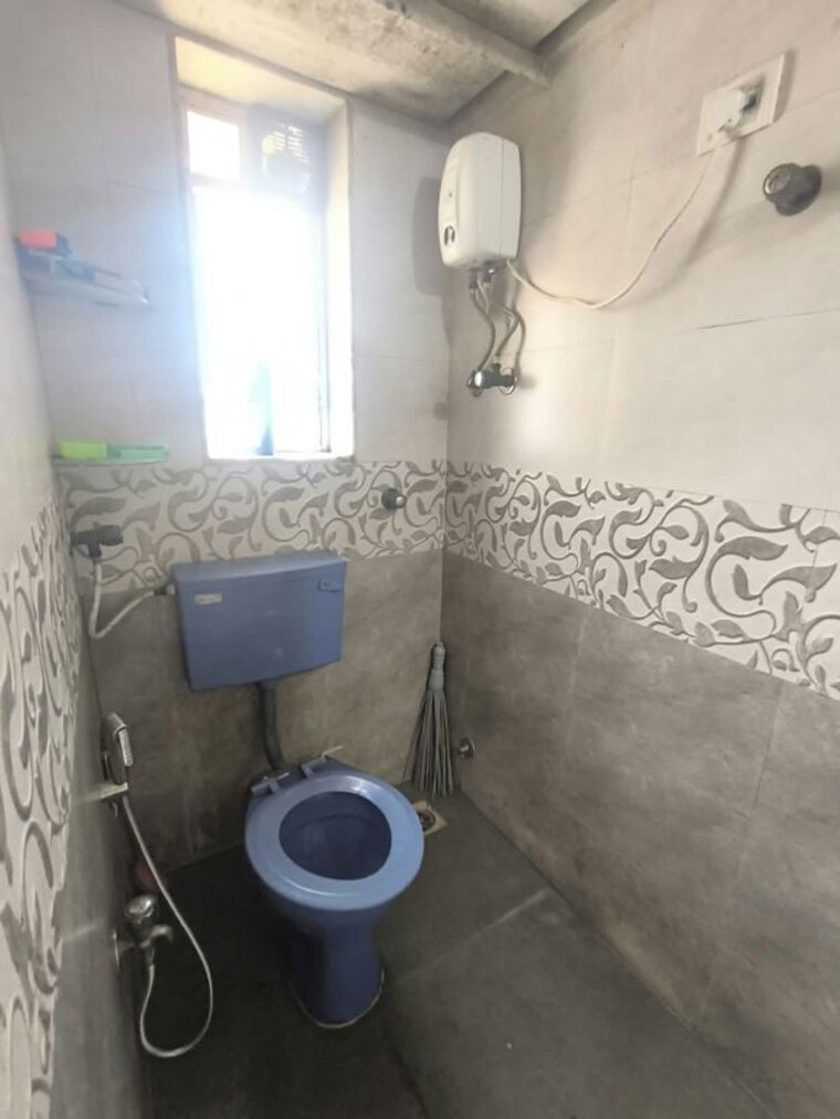 Bathroom, kaustubh-usha-colony-chs 2 Bedroom 650 Sq.Ft. Apartment In Malad West Mumbai 10740970