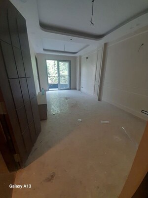 3 BHK Builder Floor For Rent in Chittaranjan Park