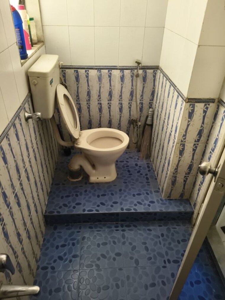 Bathroom, cosmos-paradise-complex 2 Bedroom 910 Sq.Ft. Apartment In Thane West Thane 10740980