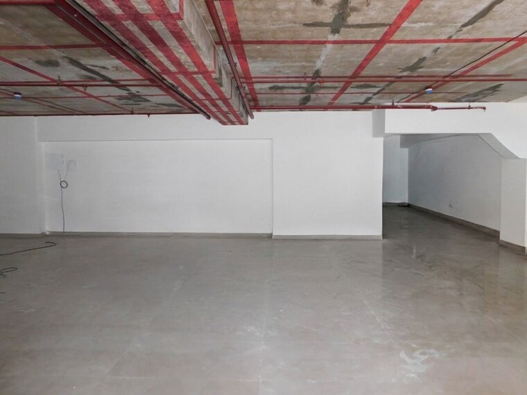 Exterior View, santacruz west Commercial Showroom 2418 Sq.Ft. In Santacruz West Mumbai 10740982