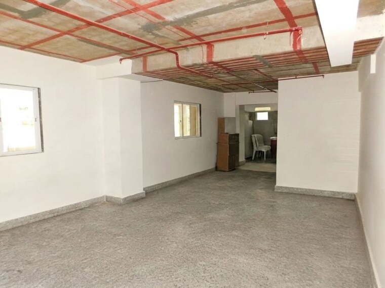 Exterior View, santacruz west Commercial Showroom 2418 Sq.Ft. In Santacruz West Mumbai 10740982