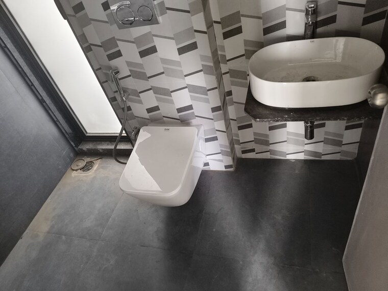 Bathroom, dhamji-shamji-mahavir-spring-tulip-phase-1 2 Bedroom 1050 Sq.Ft. Apartment In Pokhran Road No Two Thane 10740993
