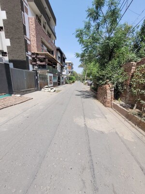Balcony in  Builder Floor at Vivek Vihar – for Sale