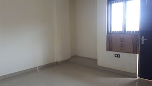 Room in 1 RK Builder Floor at Durgakund – for Rent