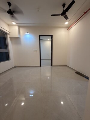 Room in 1 BHK Apartment at Piramal Vaikunth, Balkum Pada – for Rent
